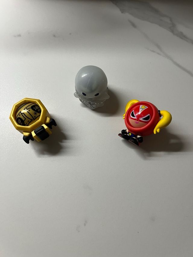 3 Figuras Coleccionables