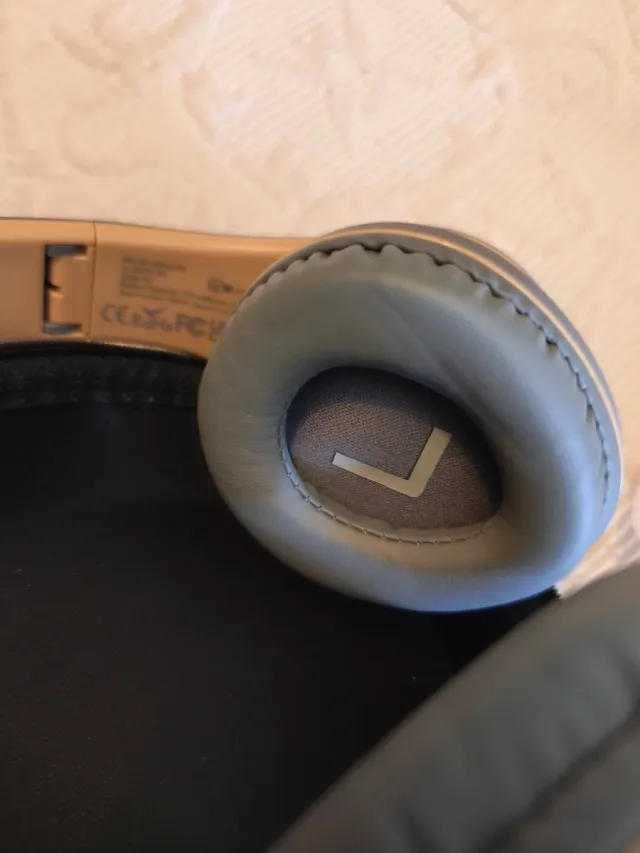 Auriculares PowerLocus Over-ear Bluetooth