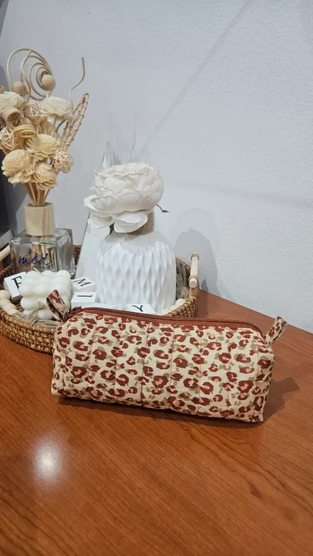 Estuche estampado animal print