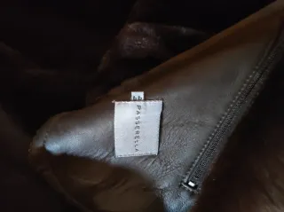 Abrigo piel cordero peletería oscuro