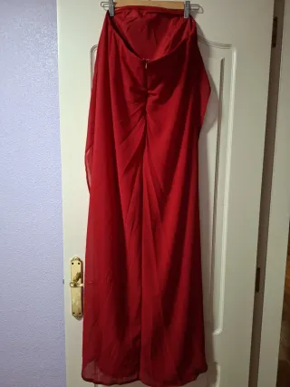 Mono largo rojo halter