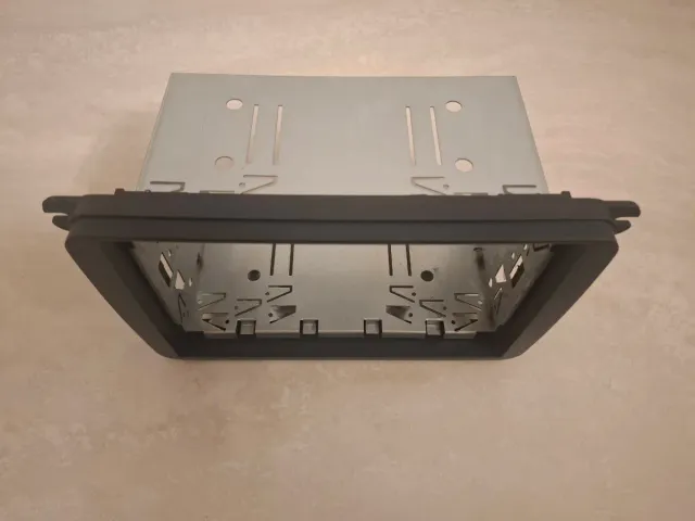 Mascherina Doppio DIN Golf V