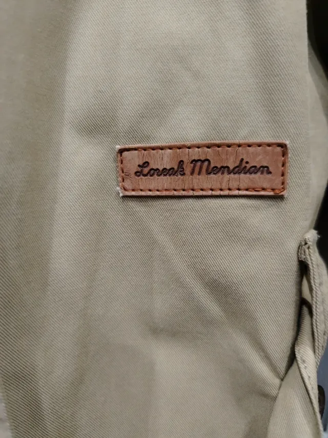 Gabardina Loreak Mendian Beige Talla XS Totalmente