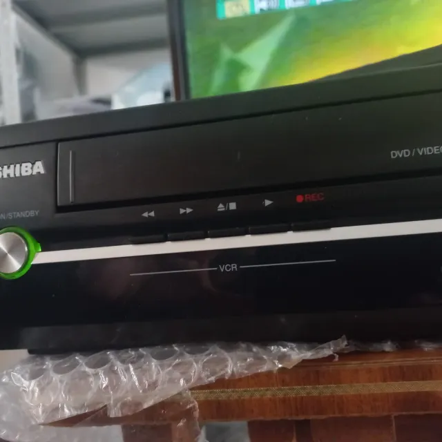 Toshiba D-VR60DT-K-TF VHS/DVD Recorder HDMI