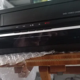 Toshiba D-VR60DT-K-TF VHS/DVD Recorder HDMI