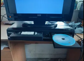 Toshiba D-VR60DT-K-TF VHS/DVD Recorder HDMI