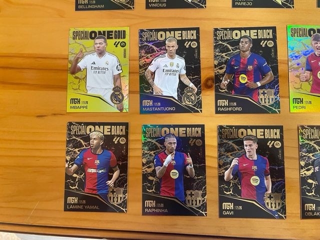 CROMOS SPECIAL ONE BLACK Y GOLD MEGACRACKS 25/26