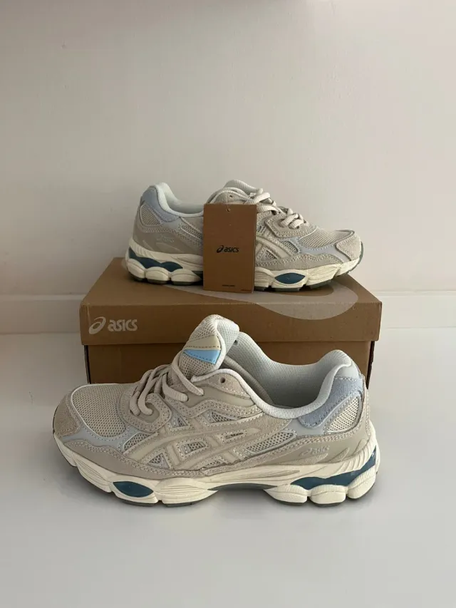 Zapatillas Asics Gel Beige y Azul 39
