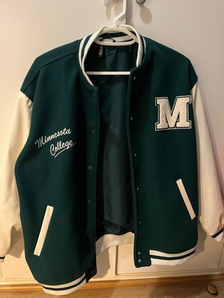 Chaqueta Bomber Verde y Blanca