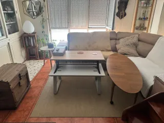 Mesa de centro ovalada con ruedas