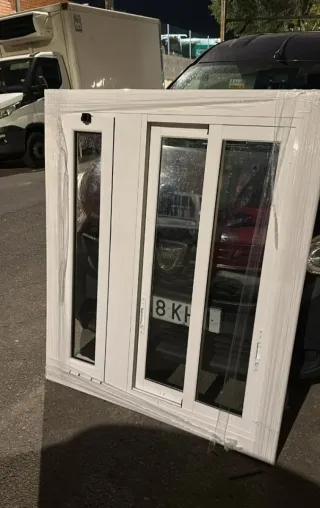 Carpintería de aluminio blanca