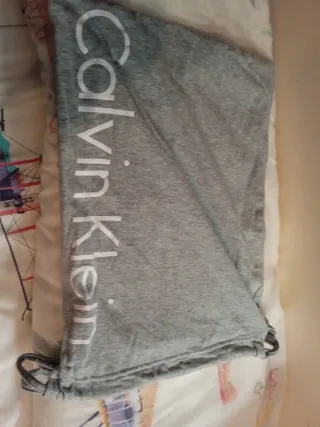 Bolso Calvin Klein Gris