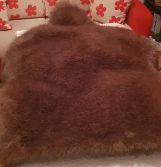 Abrigo pelo sintético marrón sin estrenar