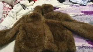 Abrigo pelo sintético marrón sin estrenar