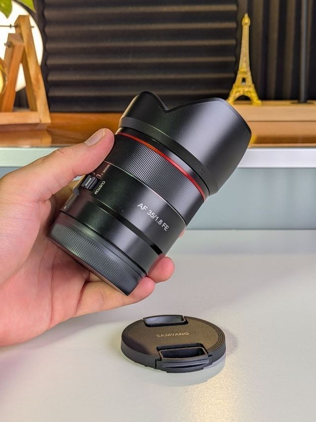 NUEVO | Samyang 35mm 1.8 Sony E + Base de Carga