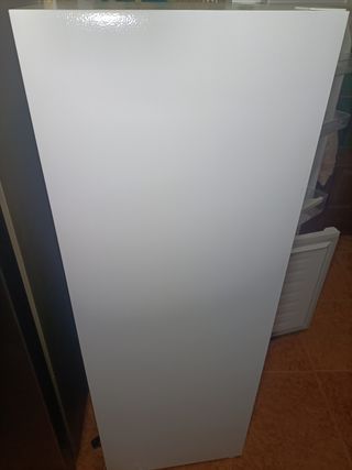 Nevera pequeña KUBO para apartamento