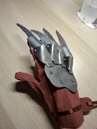 Guante Freddy Krueger