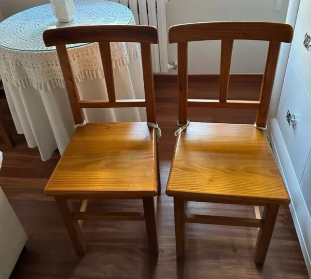 Sillas de pino macizas (2 unidades)