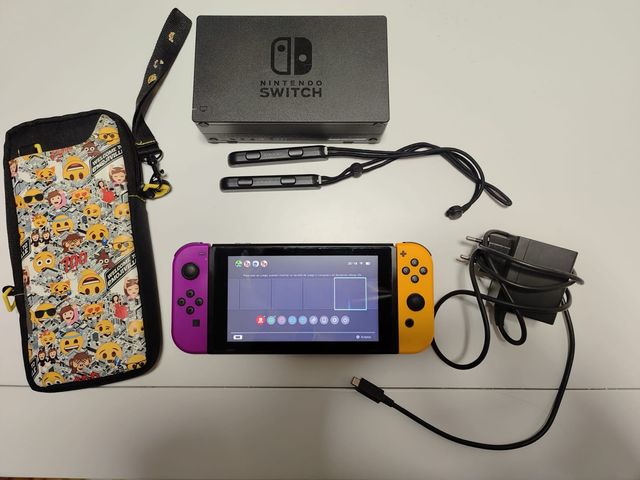Nintendo Switch Morado y Amarillo Venta urgente !!