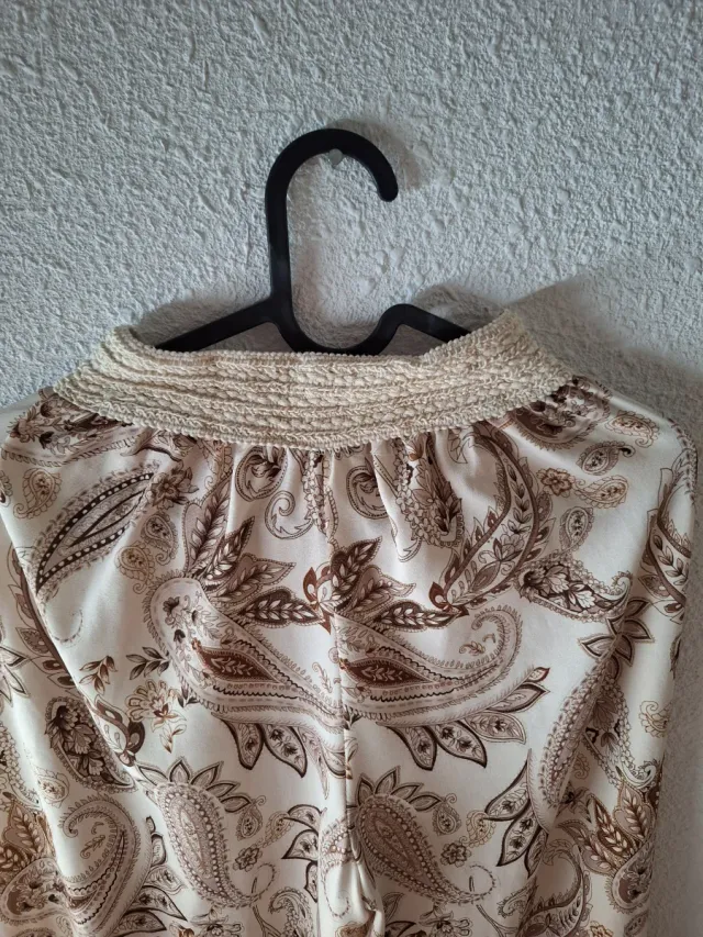 Pantalón ancho estampado paisley