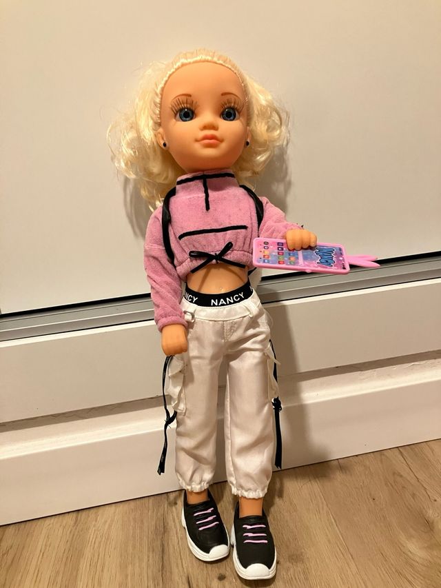 Nancy Deportista con Accesorios