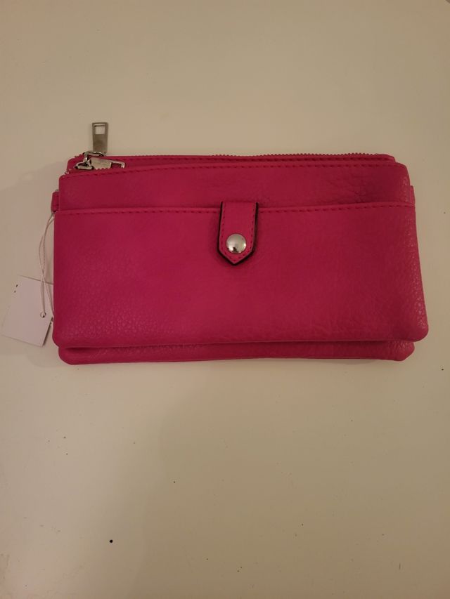 Bolso rosa con correa