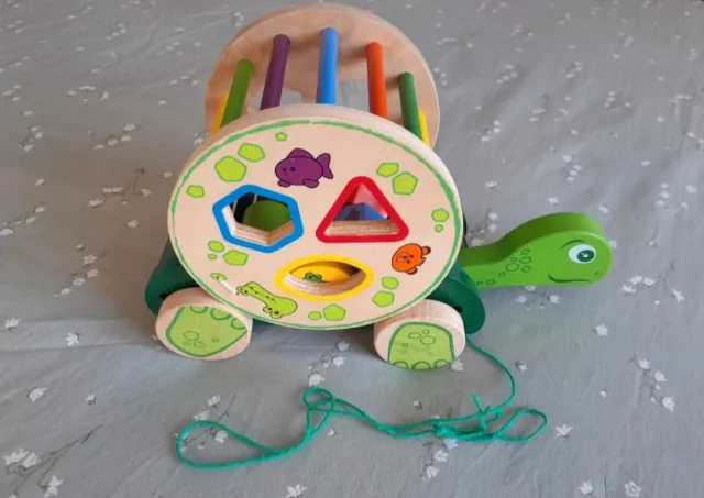 Tortuga de arrastre de madera