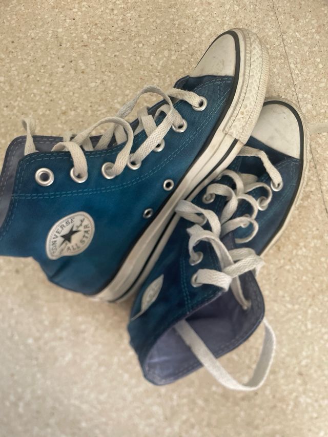 Converse azules altas