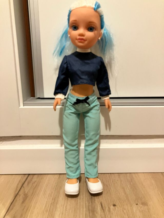 Muñeca Nancy con ropa