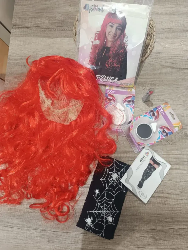 Set Carnaval Peluca Roja Maquillaje Calcetines