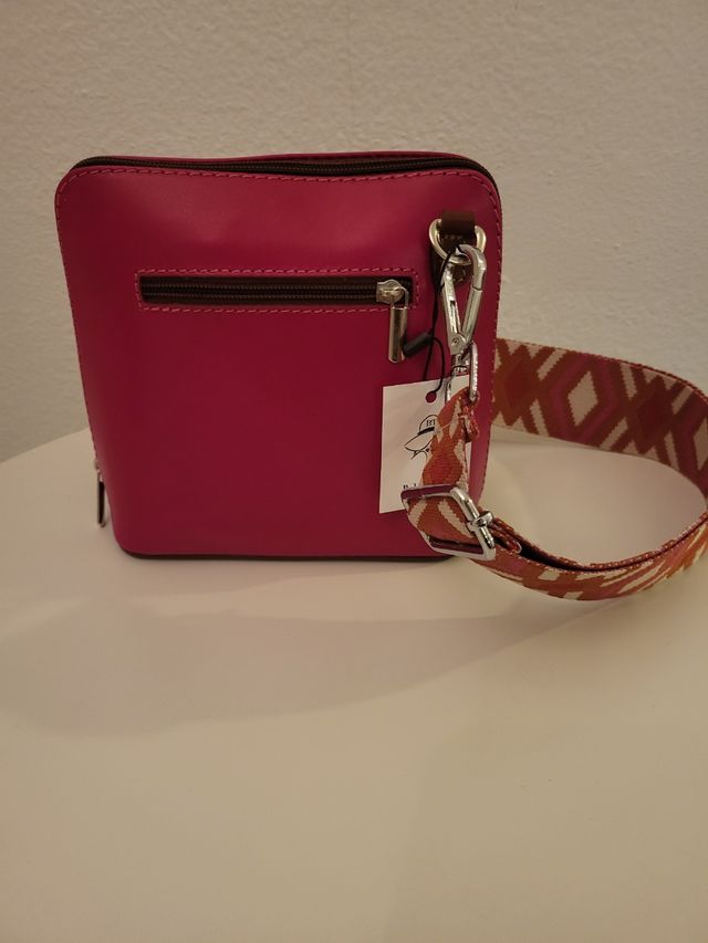 Bolso rosa y multicolor