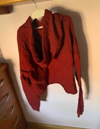 Sudadera magenta corta