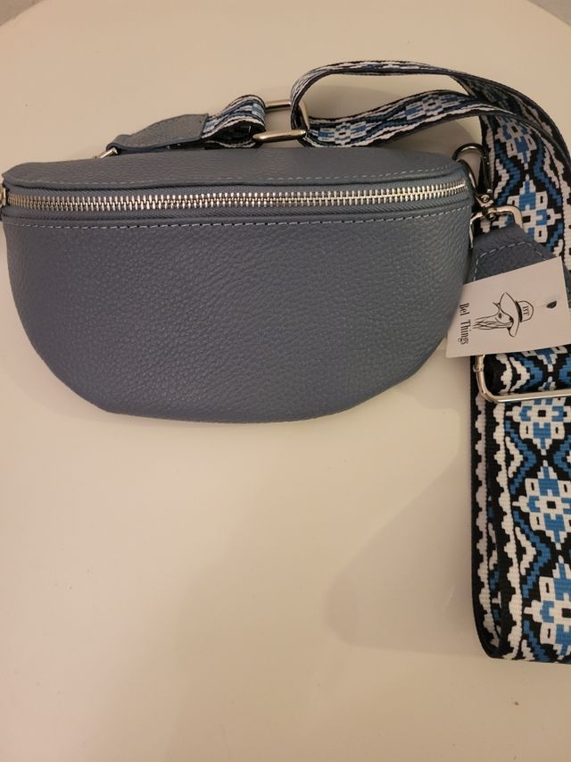 Bolso bandolera azul y multicolor