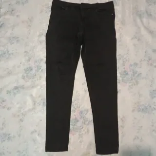 Vaquero estrecho negro