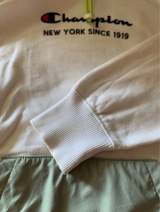 Sudadera Champion Grus y Blanca