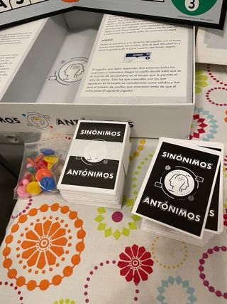 Juego de mesa Sinónimos y Antónimos