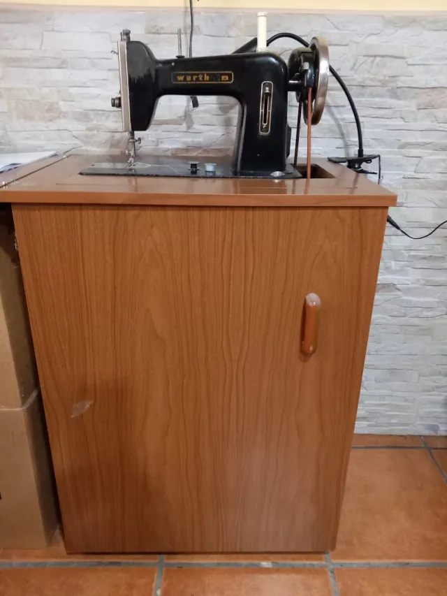 Máquina de coser Werth
