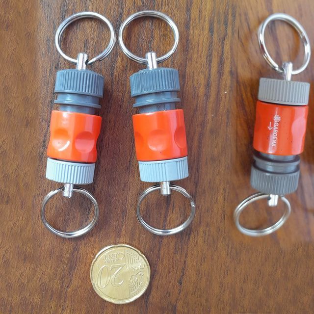 Llaveros miniatura conector riego Gardena