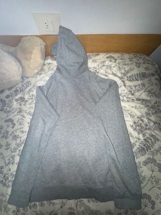 Chaqueta deportiva Nike gris con capucha!