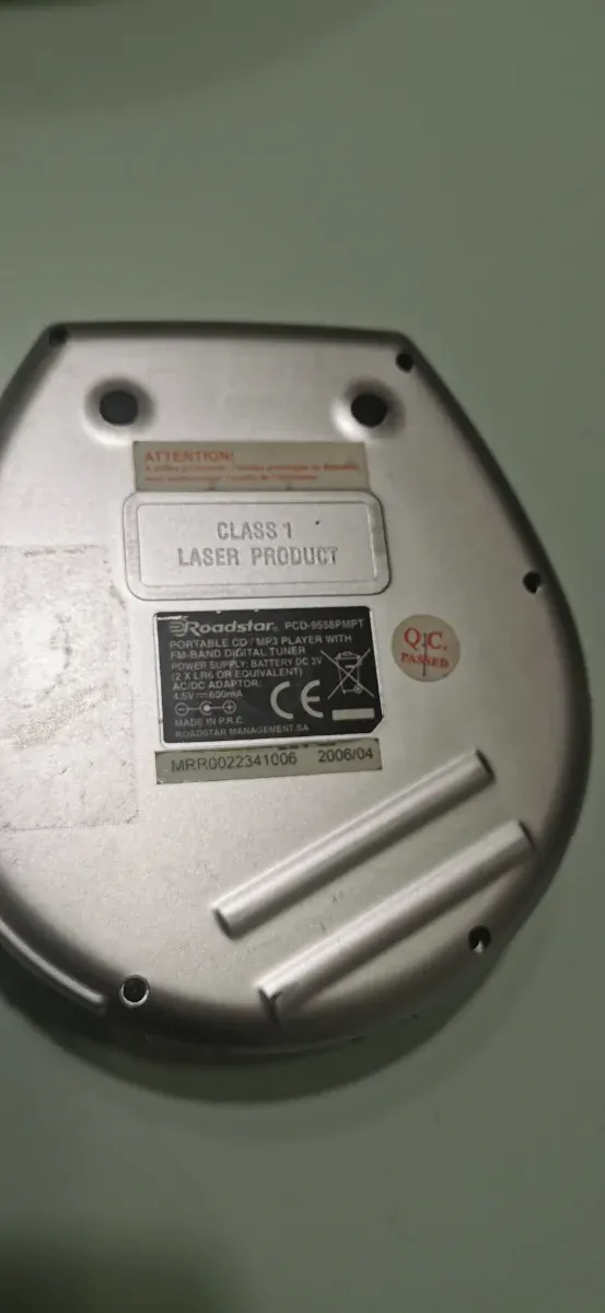 CD Mp3 con Radio portatile