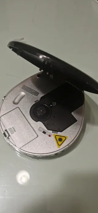 CD Mp3 con Radio portatile