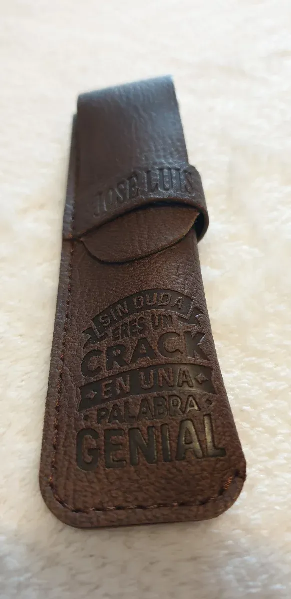 PENNA IN BAMBÙ CON CUSTODIA IN PELLE SINTETICA