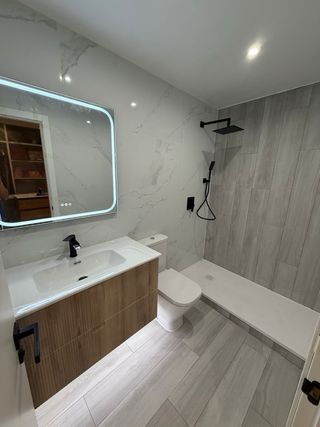 Cambio bañera por ducha  reformas