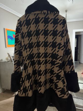 Abrigo Carmen Horneros Beige/Negro