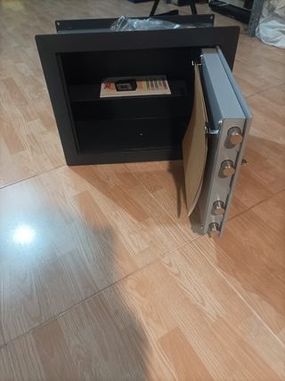 Caja fuerte empotrar FAC