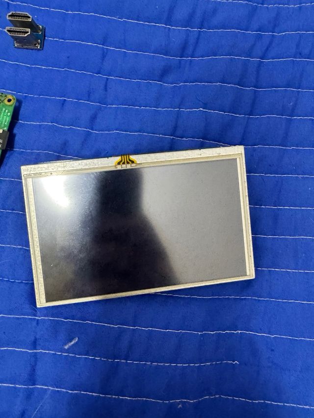 Raspberry Pi 3 + Pantalla Táctil