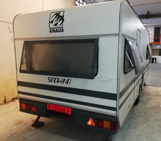 Caravana Knaus Sudwing530 + avance + cocina nueva