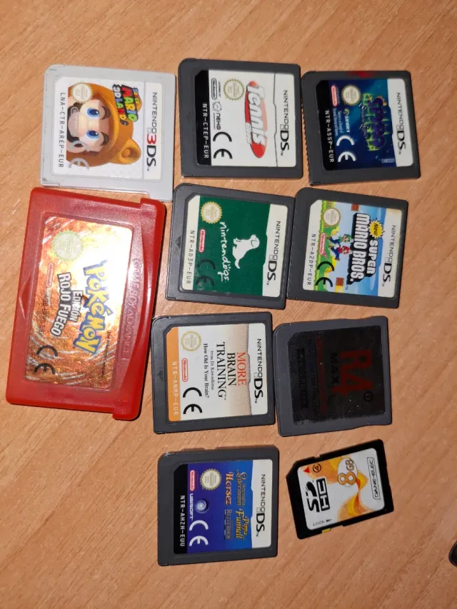 Nintendo 3DS + giochi + caricabatterie