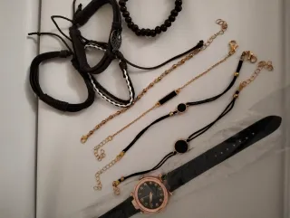 Set Orologio e Braccialetti