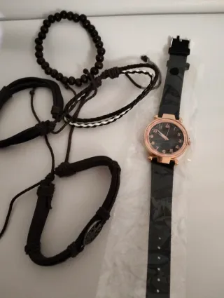 Set Orologio e Braccialetti